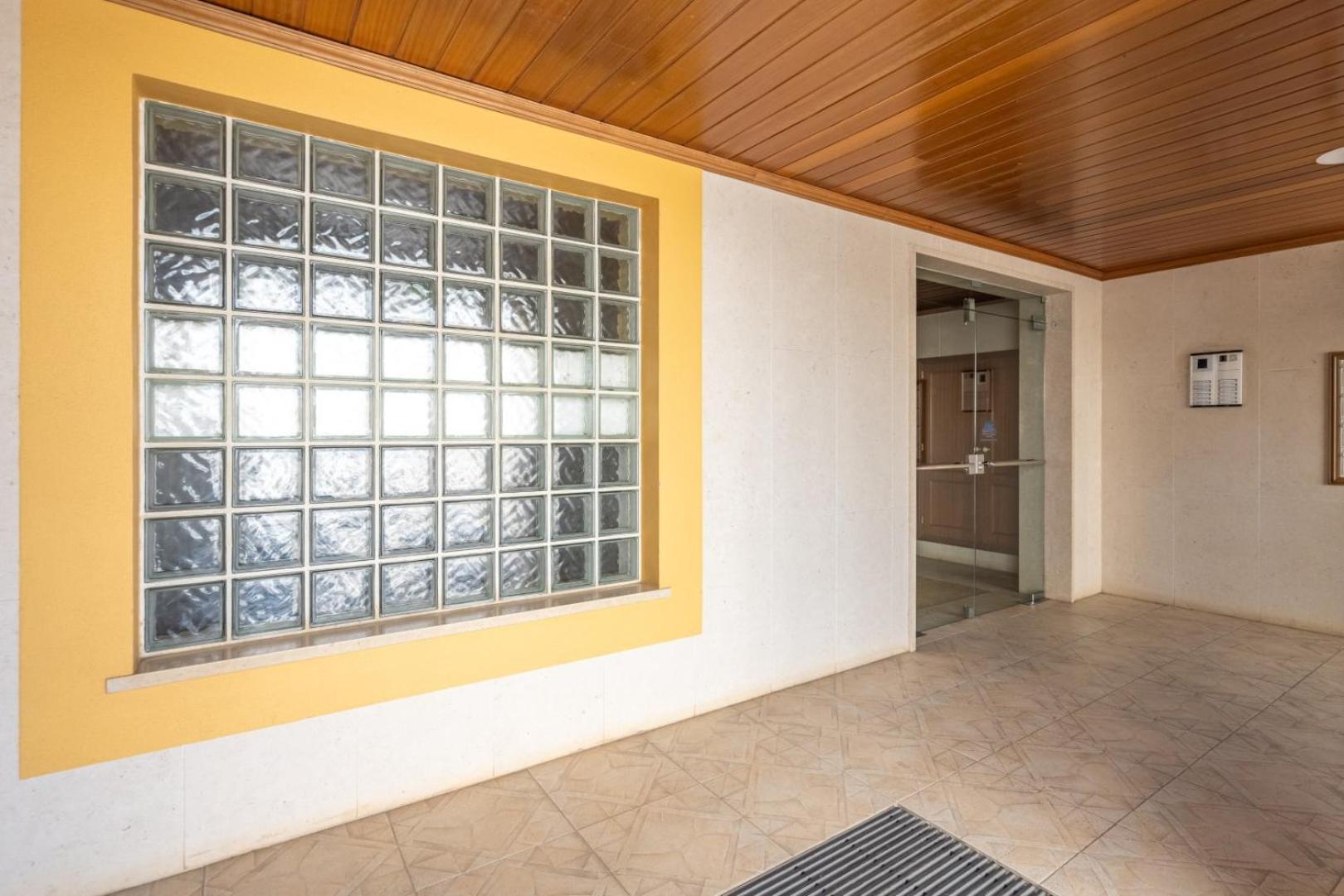 Two Bedroom Apartment - 110M2, Ac, Terrace, Wi-Fi Lagos Exterior photo