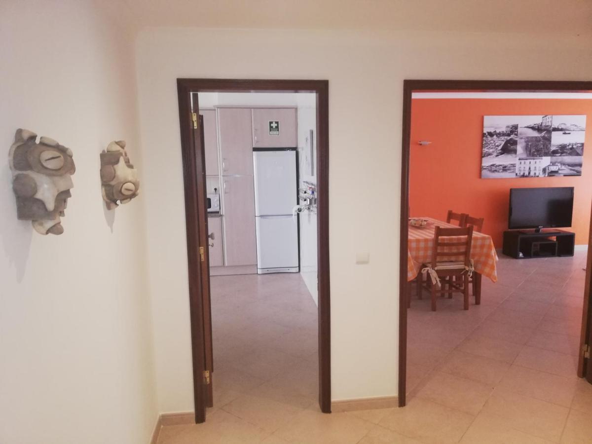 Two Bedroom Apartment - 110M2, Ac, Terrace, Wi-Fi Lagos Exterior photo